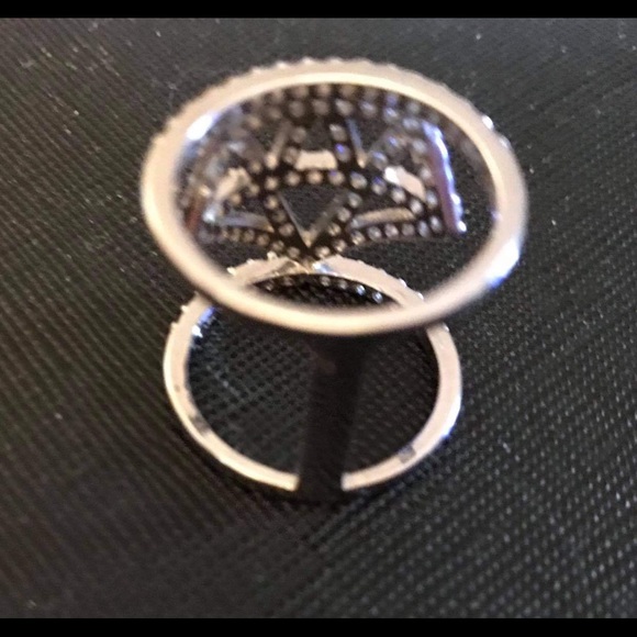 Silver ring - Picture 4 of 4